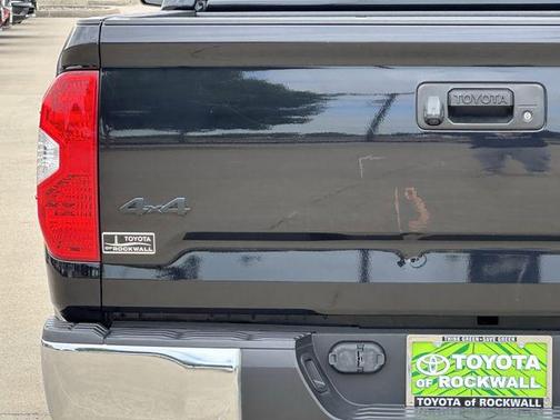 Midnight Black Metallic 2020 Toyota Tundra SR5
