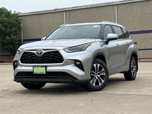 2023 Toyota Highlander Hybrid XLE