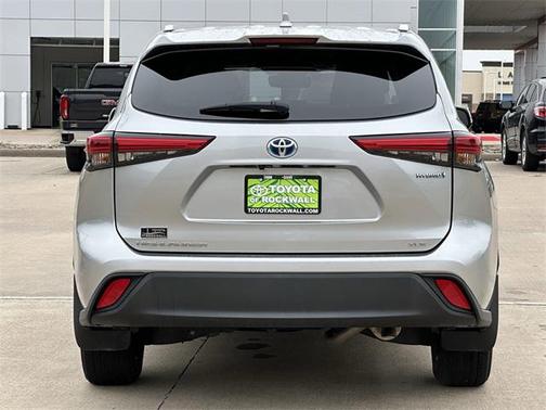 2023 Toyota Highlander Hybrid XLE