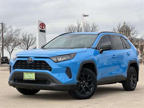 2021 Toyota RAV4 LE