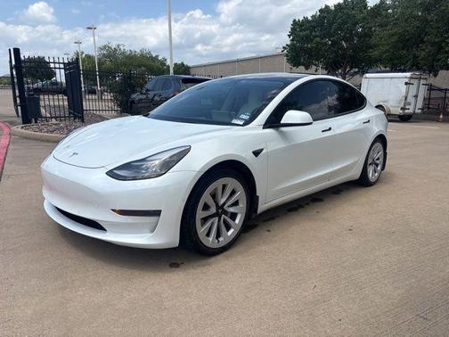 Pearl White Multi-Coat 2021 Tesla Model 3 Standard Range Plus