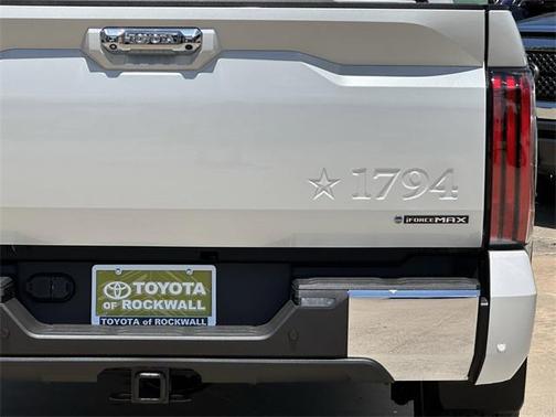 2025 Toyota Tundra Hybrid 1794 Edition