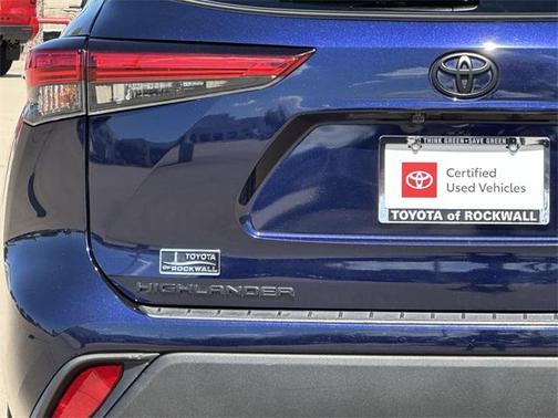 2022 Toyota Highlander L