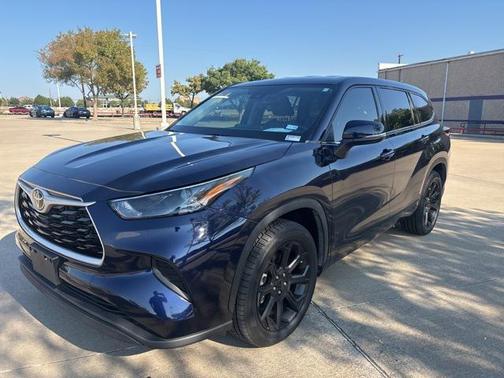 2022 Toyota Highlander L