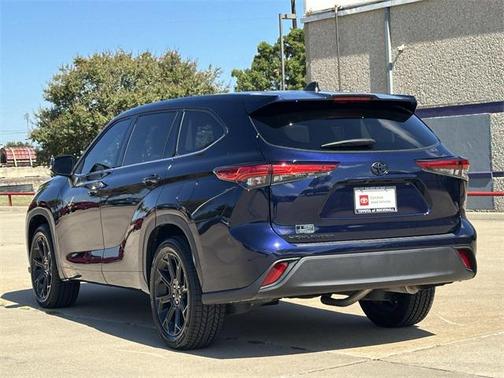 2022 Toyota Highlander L
