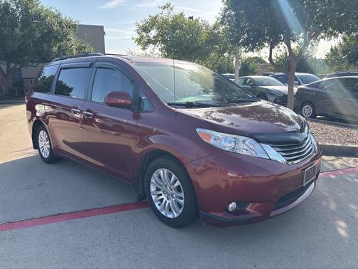 2014 Toyota Sienna XLE