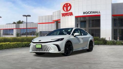 Pearl 2026 Toyota Camry XSE
