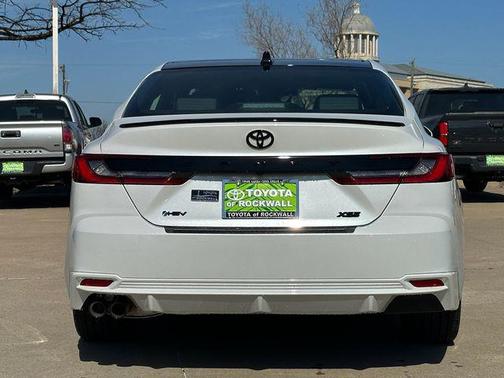 Pearl 2026 Toyota Camry XSE