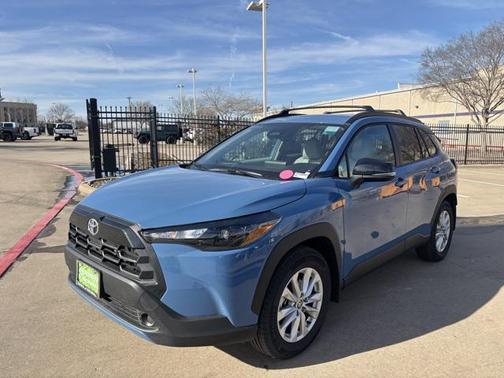 2026 Toyota Corolla Cross LE