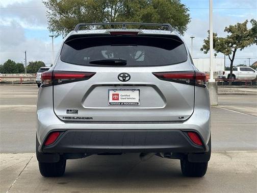 2024 Toyota Highlander LE