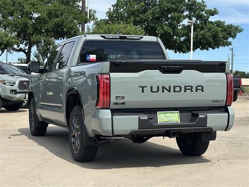 2025 Toyota Tundra Hybrid Platinum