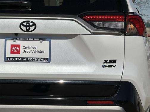 2025 Toyota RAV4 Hybrid SE