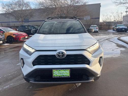 2025 Toyota RAV4 Hybrid SE