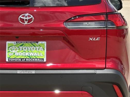 2025 Toyota Corolla Cross XLE