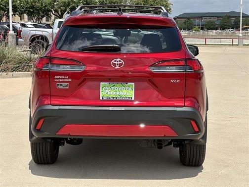 2025 Toyota Corolla Cross XLE
