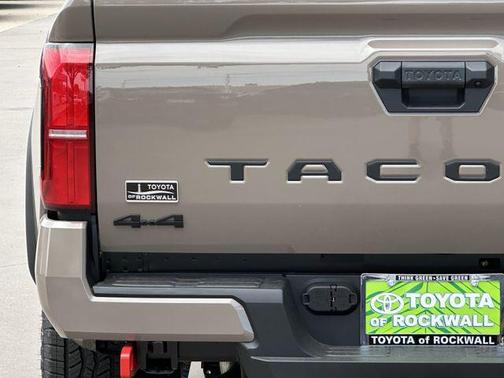04z2 2026 Toyota Tacoma Hybrid TRD Off Road