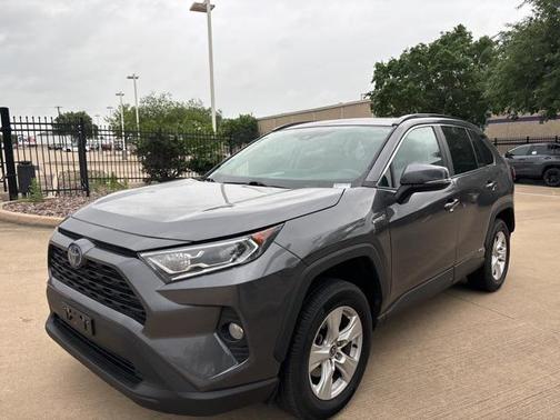 2021 Toyota RAV4 Hybrid XLE
