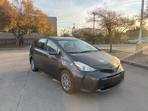 2017 Toyota Prius v Two