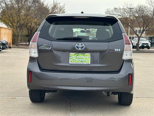 2017 Toyota Prius v Two