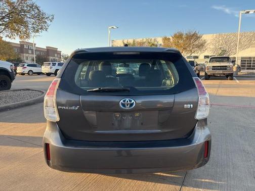 2017 Toyota Prius v Two