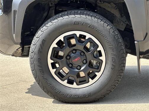 2024 Toyota Tacoma TRD Off-Road