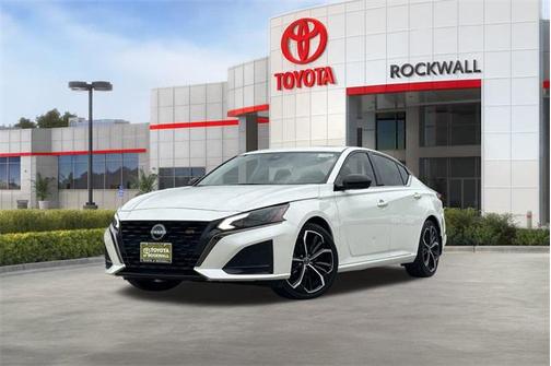 2023 Nissan Altima SR FWD