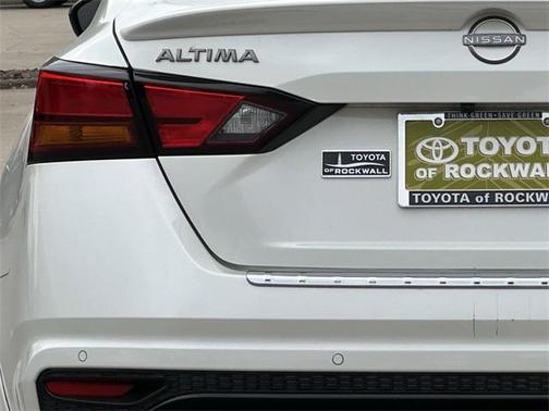 2023 Nissan Altima SR FWD