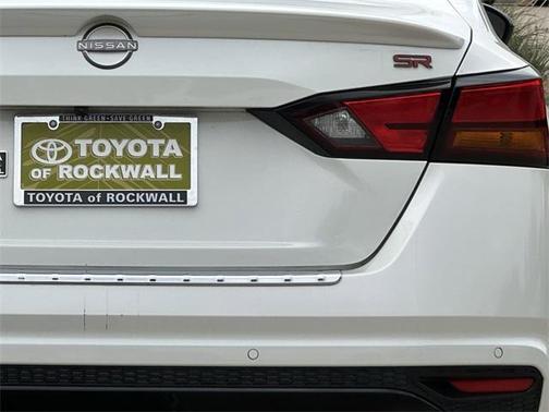 2023 Nissan Altima SR FWD