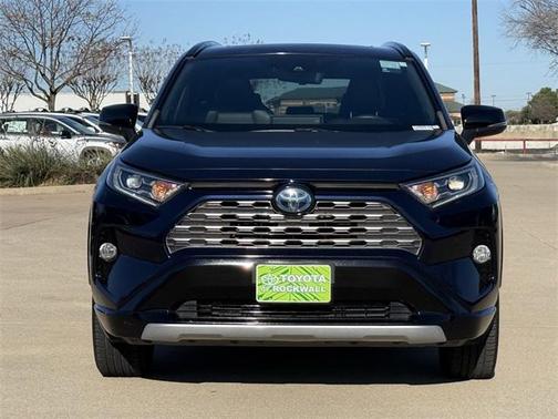 2020 Toyota RAV4 Hybrid SE