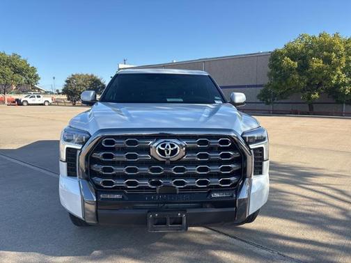 2025 Toyota Tundra Platinum