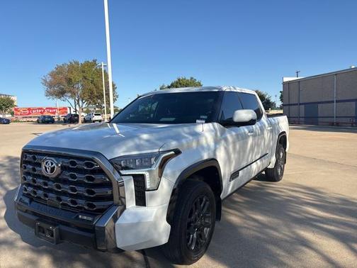 2025 Toyota Tundra Platinum