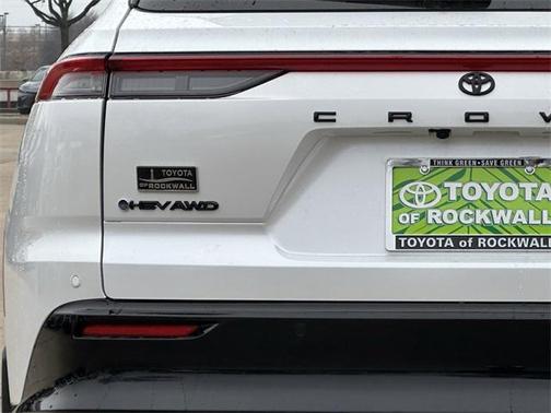 2026 Toyota Crown Signia XLE