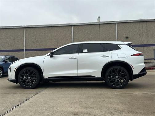 2026 Toyota Crown Signia XLE