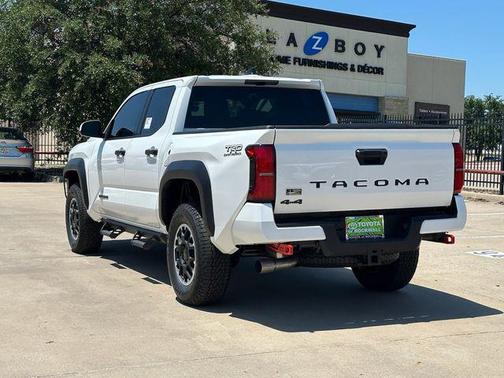 Ice 2026 Toyota Tacoma TRD Sport