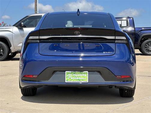 2025 Toyota Prius L