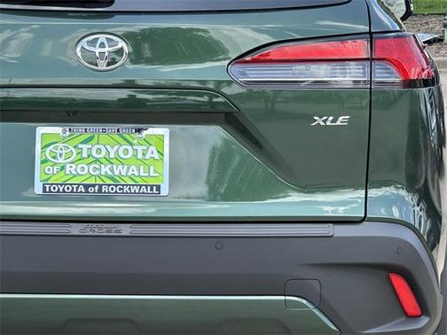2025 Toyota Corolla Cross XLE