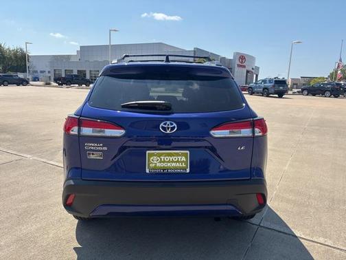 2025 Toyota Corolla Cross LE
