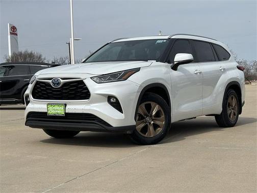 2023 Toyota Highlander Hybrid XLE