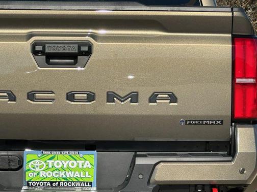 Bronze 2026 Toyota Tacoma TRD Off Road