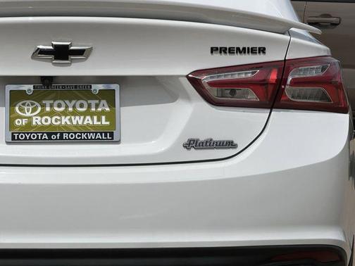 Summit White 2019 Chevrolet Malibu Premier
