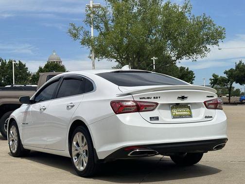 Summit White 2019 Chevrolet Malibu Premier
