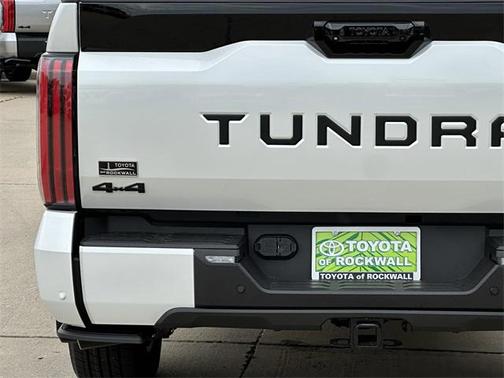 2025 Toyota Tundra Hybrid Platinum