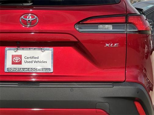 2025 Toyota Corolla Cross XLE