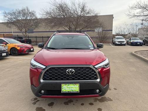 2025 Toyota Corolla Cross XLE