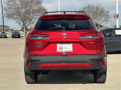 2025 Toyota Corolla Cross XLE