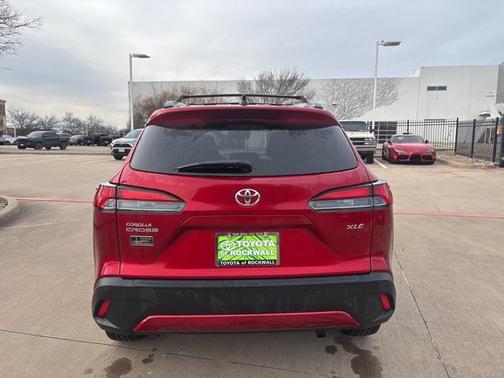 2025 Toyota Corolla Cross XLE