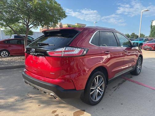 Rapid Red Metallic Tinted Clearcoat 2022 Ford Edge Titanium