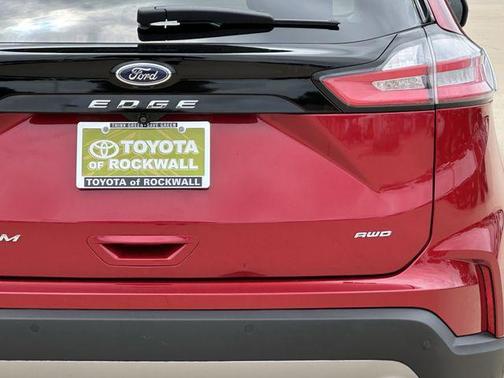 Rapid Red Metallic Tinted Clearcoat 2022 Ford Edge Titanium