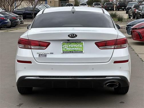 2020 Kia Optima LX