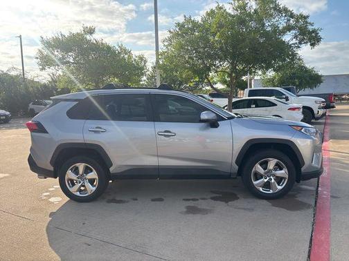 Silver Sky Metallic 2019 Toyota RAV4 Hybrid Limited